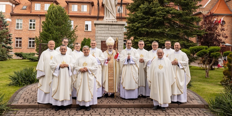 „Pójdźcie za Mną, a sprawię, że staniecie się rybakami ludzi”